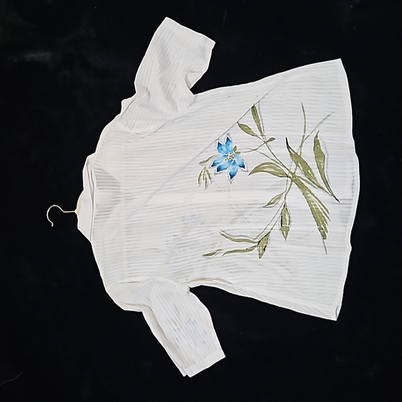 ARTISTIC watercolor floral 100% cotton button up Norm Thompson Blouse - Picture 6 of 7